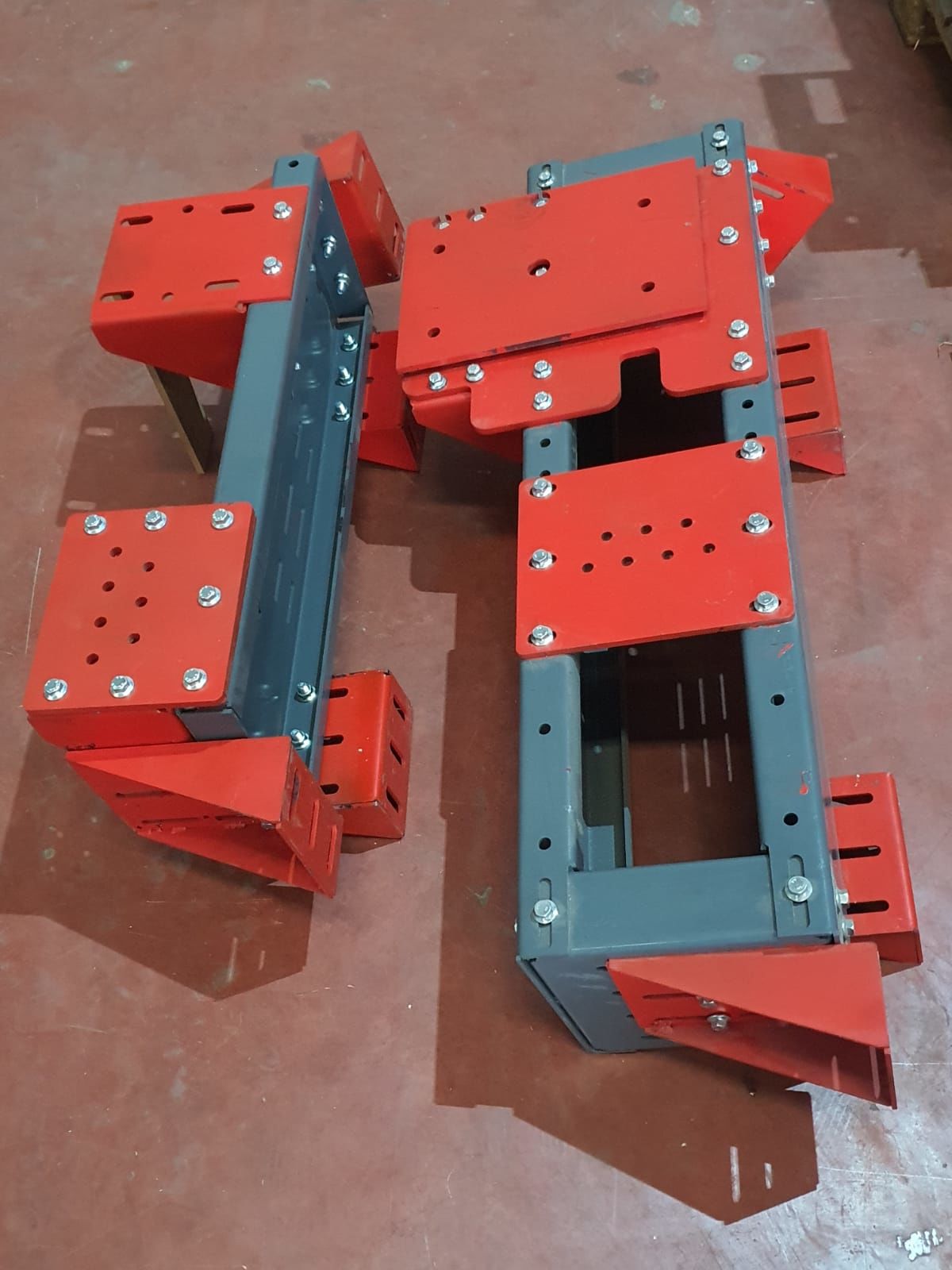 ASANSÖR YANDAN MAKİNA SEHPASI  1000 KG LIK